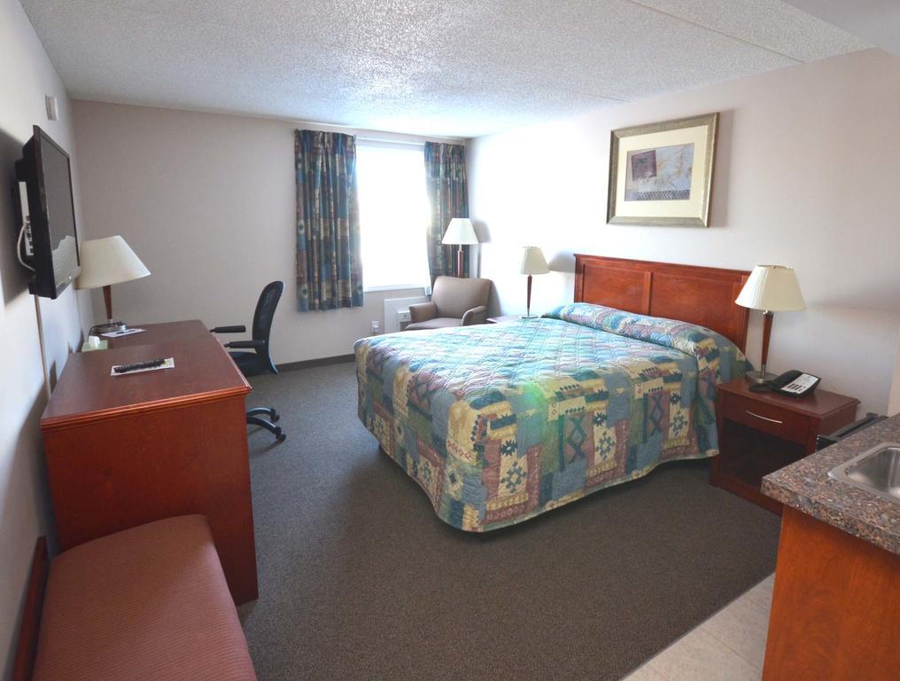 Travelodge Hanna Canada Grey Szoba fotó
