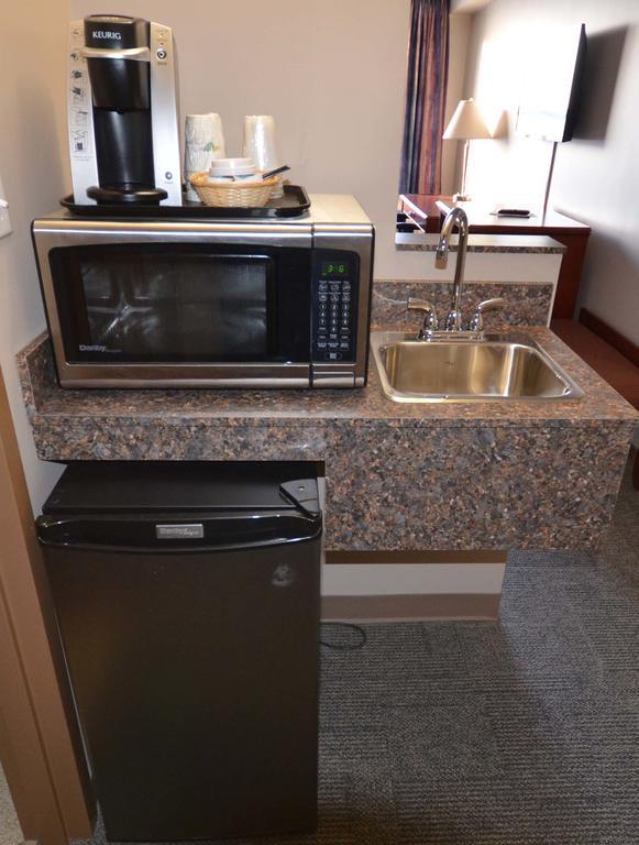 Travelodge Hanna Canada Grey Kültér fotó