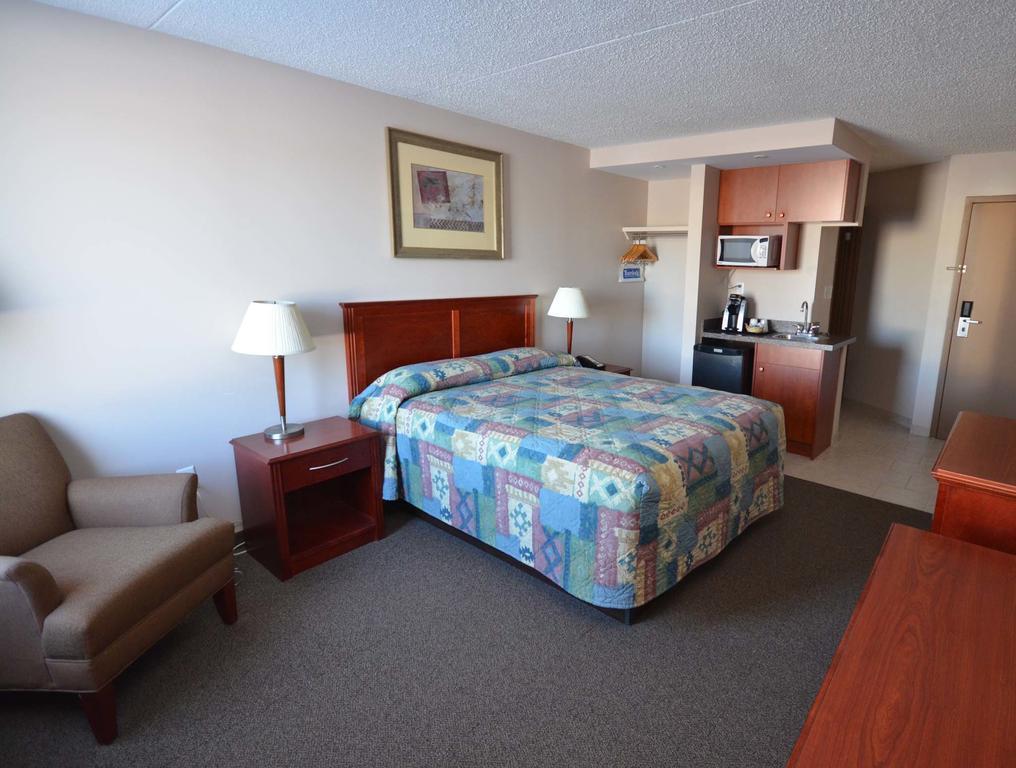 Travelodge Hanna Canada Grey Szoba fotó